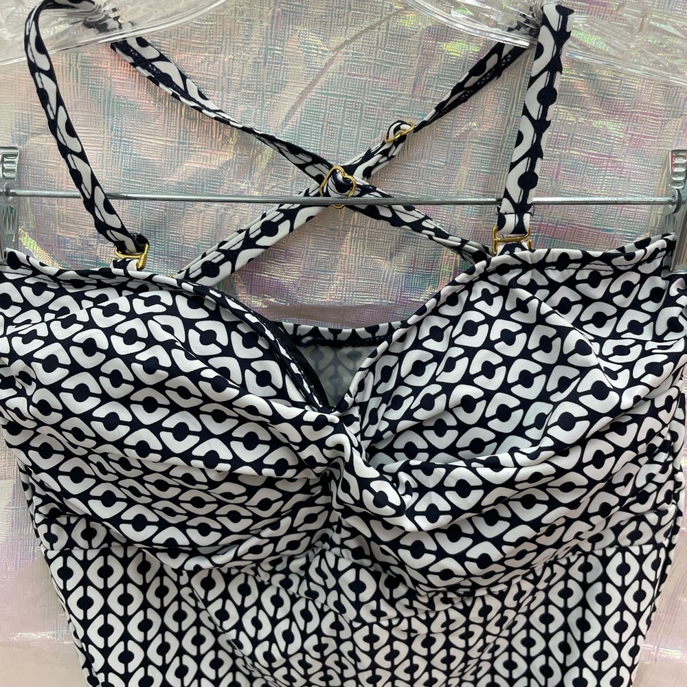Alisha Levine Women’s Blue and White Swimsuit Size 10